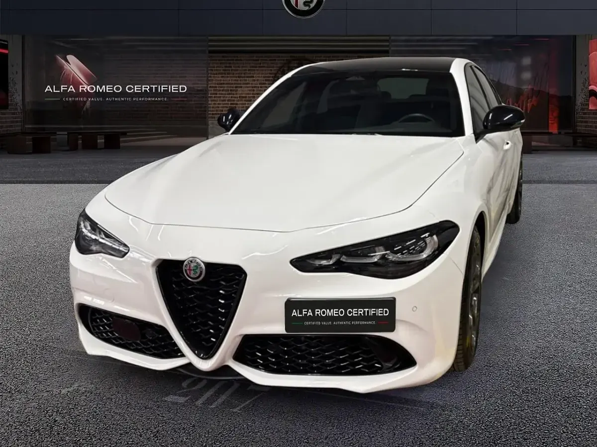 Usata Alfa Romeo Giulia 209 CV (153 kW) 2025 Berlina