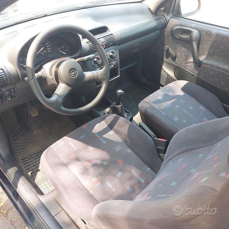 Usata Opel Corsa 1998 Nero Berlina