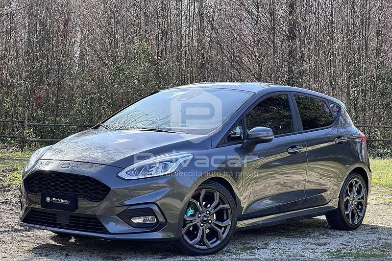 Usata Ford Fiesta ST-Line 99 CV (72 kW) 2018 Grigio Utilitaria