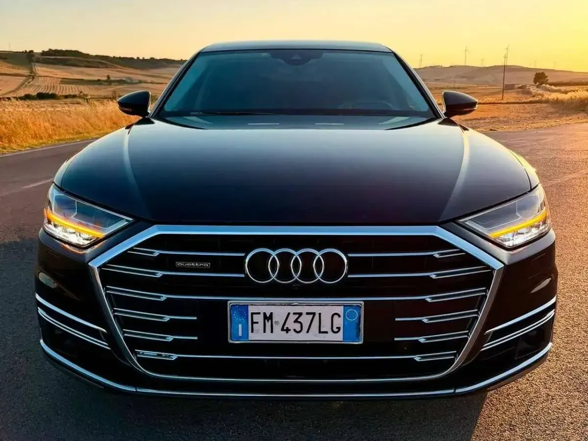 Usata Audi A8 286 CV (210 kW) 2017 Nero mythos Berlina