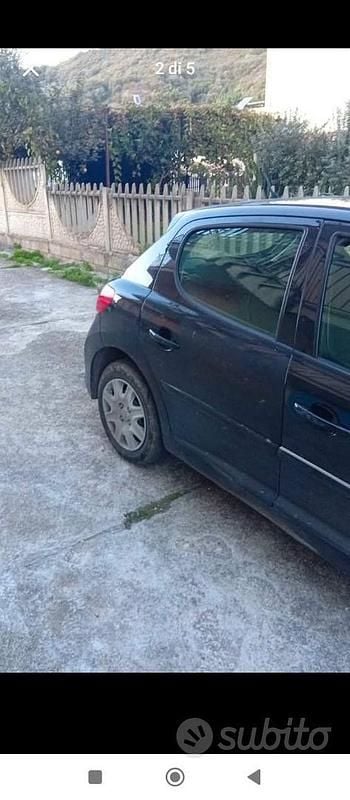 Usata Peugeot 207 75 CV (55 kW) 2012 Nero Berlina