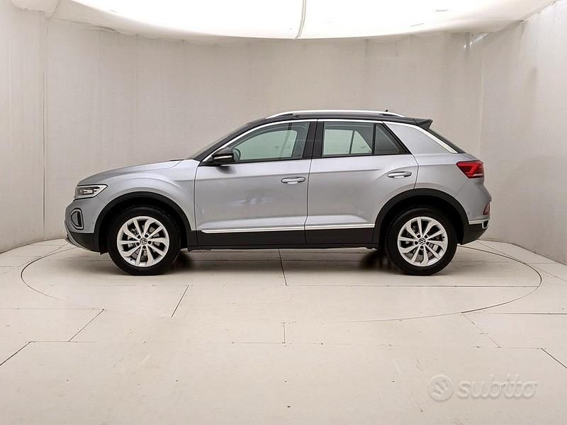 Usata VW T-Roc Style 116 CV (85 kW) 2025 Grigio SUV