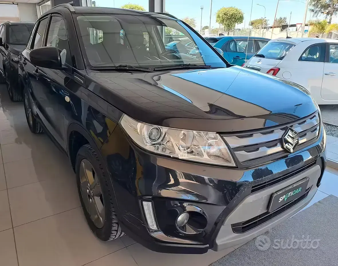 Usata Suzuki Vitara 120 CV (88 kW) 2018 Nero SUV