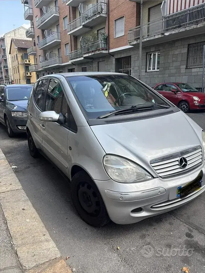 Usata Mercedes A200 Elegance 102 CV (75 kW) 2004 Grigio Berlina
