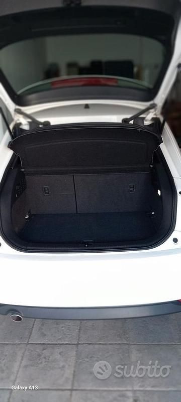 Begagnad Audi A1 Sportback Ambiente 90 HK (66 kW) 2015 Vit Halvkombi