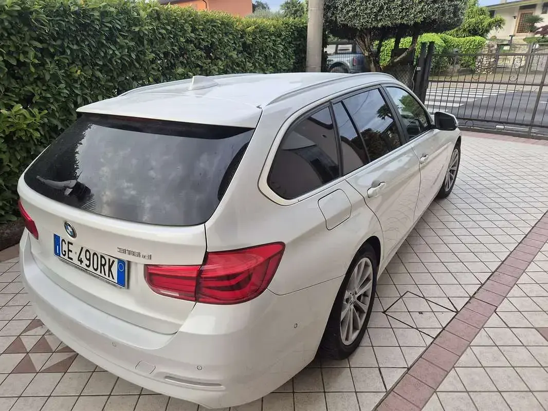 Usata BMW 316 Advantage 116 CV (85 kW) 2018 Bianco Station wagon
