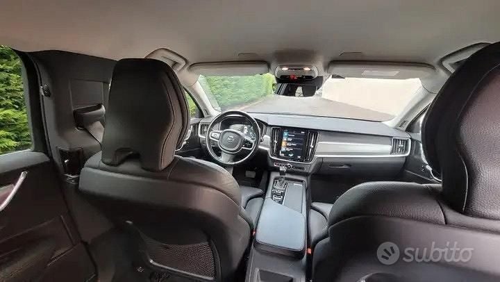 Usata Volvo V90 150 CV (110 kW) 2020 Grigio Station wagon