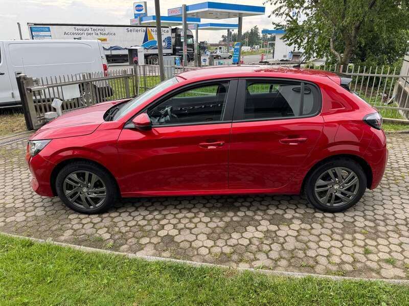 Usata Peugeot 208 Active 75 CV (55 kW) 2021 Rosso elixir Utilitaria
