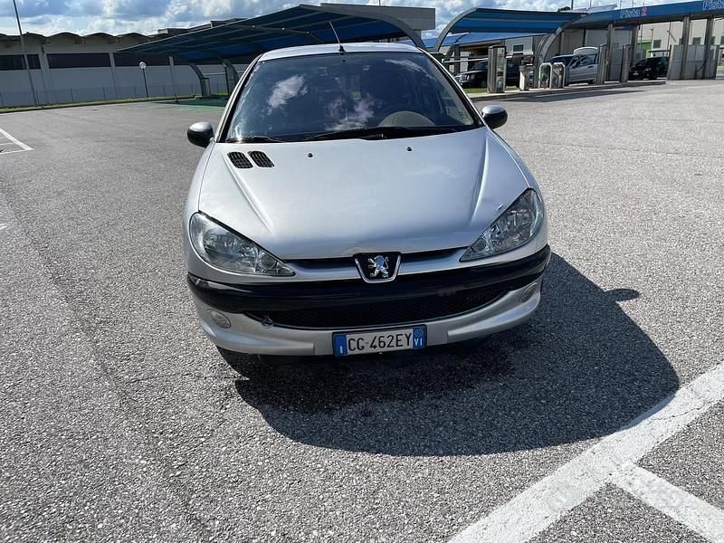 Usata Peugeot 206 60 CV (44 kW) 2003 Grigio Utilitaria