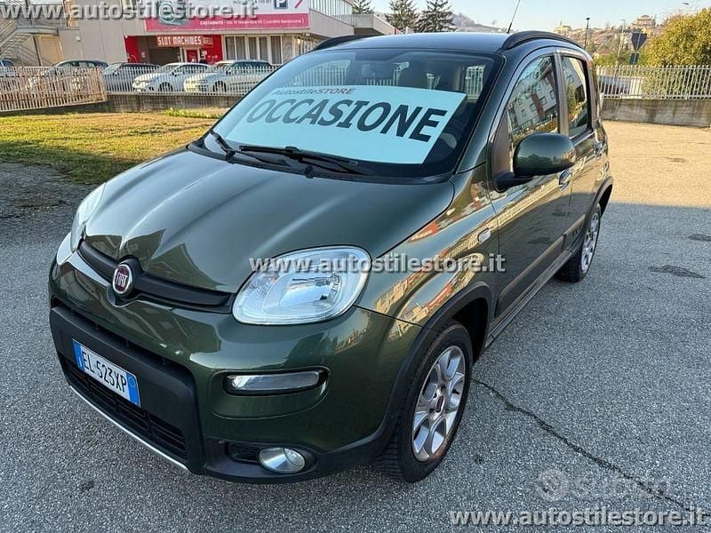 Verde Usata 2012 Fiat Panda 4x4 S Due volumi | 9900 € (Buon prezzo) - Immagine 1/4