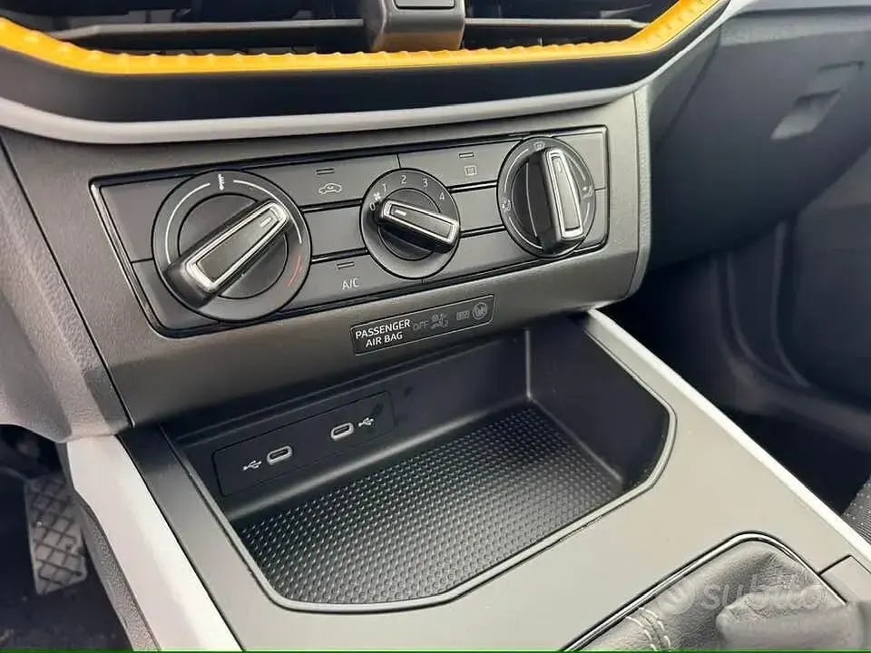 Usata Seat Arona Style 95 CV (69 kW) 2023 Grigio SUV