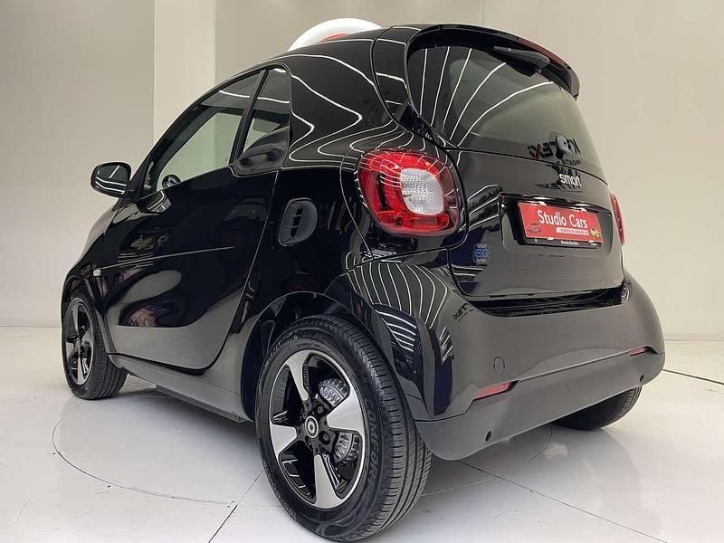 Usata Smart ForTwo Coupé Pure 41 kW (56 CV) 2020 Nero Utilitaria