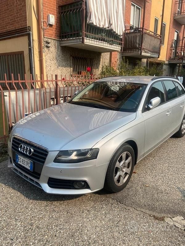 Usata Audi A4 143 CV (105 kW) 2011 Grigio Berlina