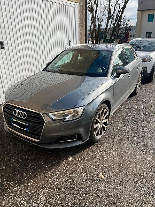 Usata Audi A3 Design 116 CV (85 kW) 2017 Berlina