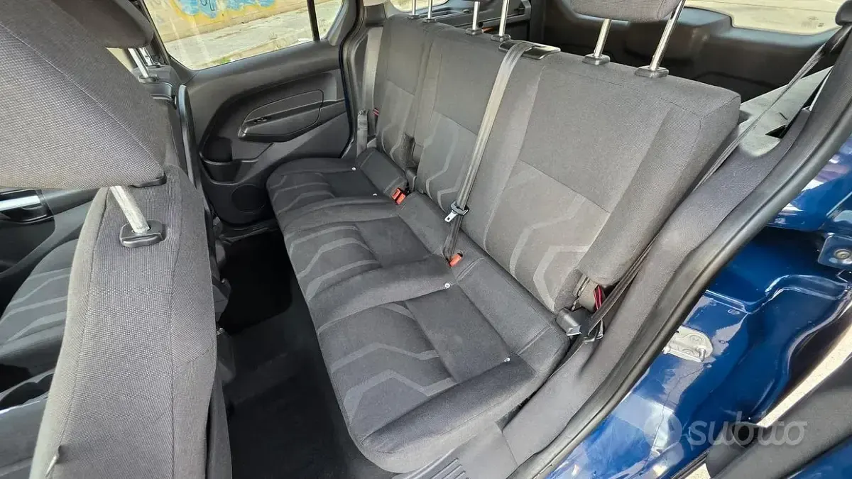 Usata Ford Tourneo 120 CV (88 kW) 2016 Bluazzurro Monovolume