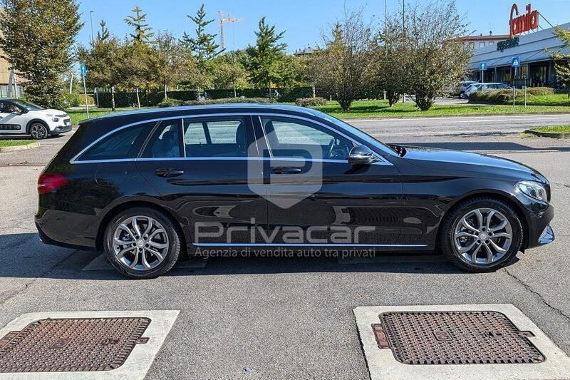 Usata Mercedes C200 136 CV (100 kW) 2016 Nero Berlina