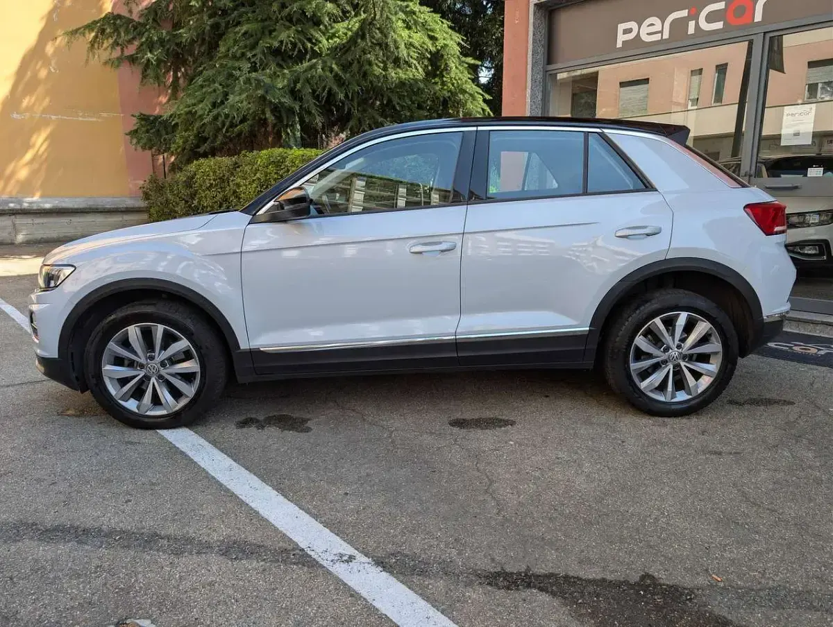 Usata VW T-Roc Advance 116 CV (85 kW) 2019 Grigio SUV
