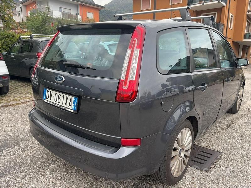 Grigio Usata 2009 Ford C-MAX Monovolume | 800 € (Super prezzo) - Immagine 1/4
