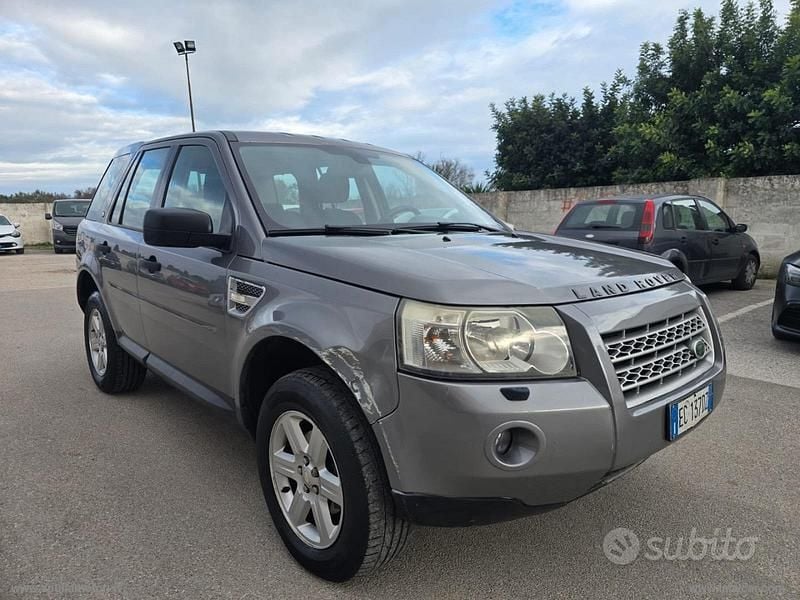 Grigio Usata 2010 Land Rover Freelander 2 S SUV | 2500 € (Molto cara) - Immagine 1/4