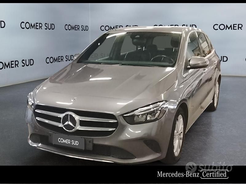 Usata Mercedes 180 116 CV (85 kW) 2019 Grigio Berlina