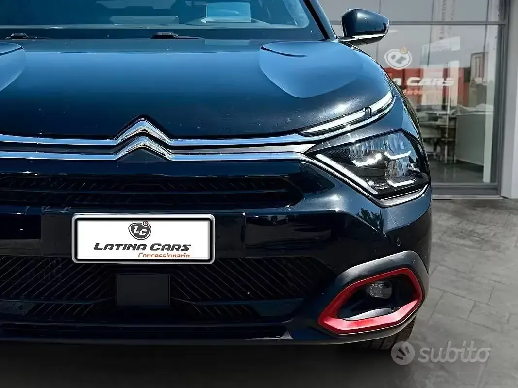 Usata Citroën C4 Shine 131 CV (96 kW) 2023 Nero SUV