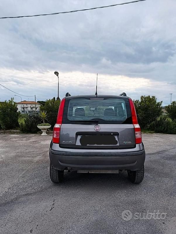 Usata Fiat Panda 77 CV (56 kW) 2010 Grigio Utilitaria
