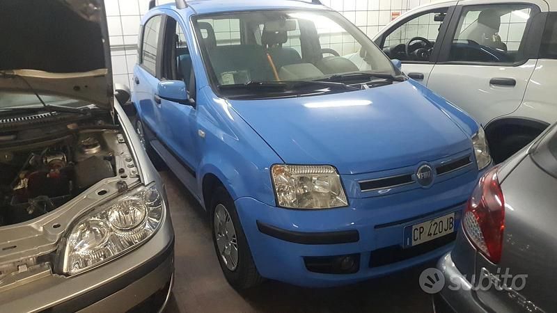 Usata Fiat Panda Dynamic 59 CV (43 kW) 2004 Marrone Utilitaria
