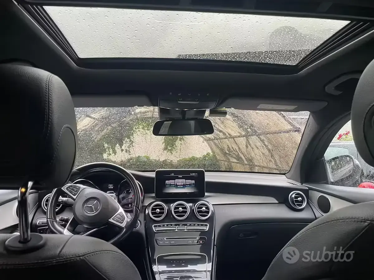 Usata Mercedes GLC250 204 CV (150 kW) 2019 Grigio SUV