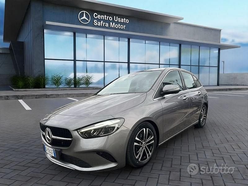 Usata Mercedes B180 Advanced Plus 116 CV (85 kW) 2023 Grigio Monovolume