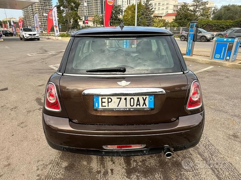 Usata Mini ONE 75 CV (55 kW) 2012 Utilitaria