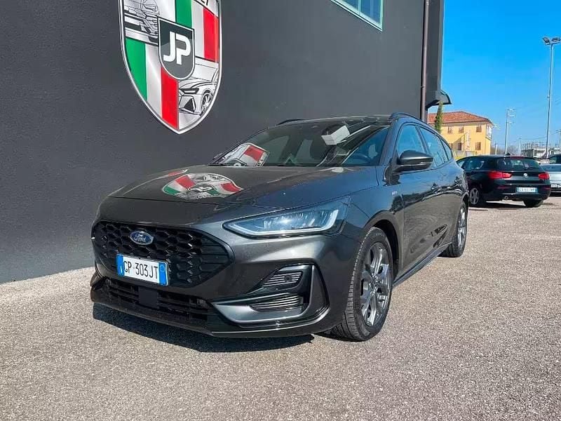 Usata Ford Focus ST-Line 125 CV (91 kW) 2023 Grigio Station wagon
