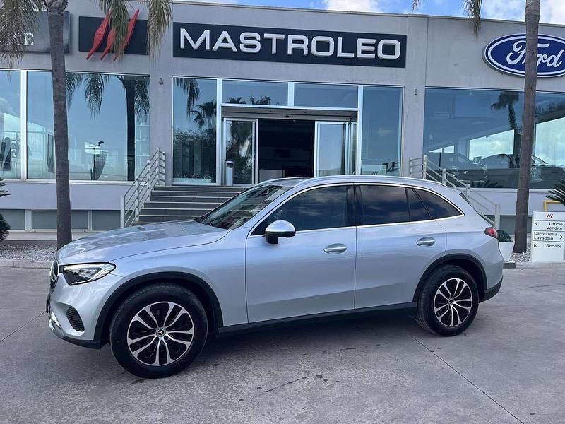 Usata Mercedes GLC220 Advanced Plus 197 CV (144 kW) 2023 Argento SUV