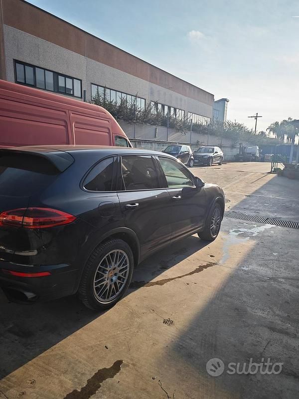 Occasion Porsche Cayenne 250 ch (183 kW) 2015 Bleue SUV