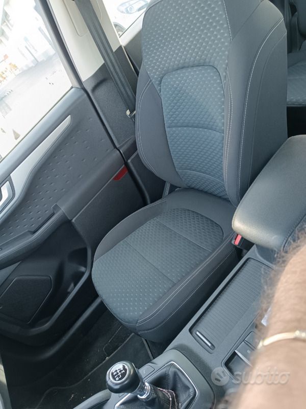 Usata Ford Kuga 120 CV (88 kW) 2021 Grigio SUV