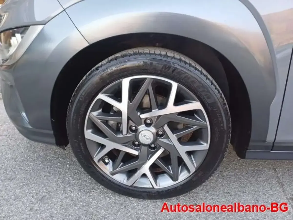 Usata Hyundai Kona 105 CV (77 kW) 2021 Grigio SUV