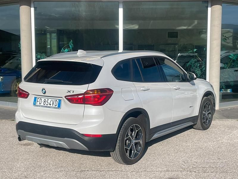 Usata BMW X1 xLine 190 CV (139 kW) 2016 Bianco SUV