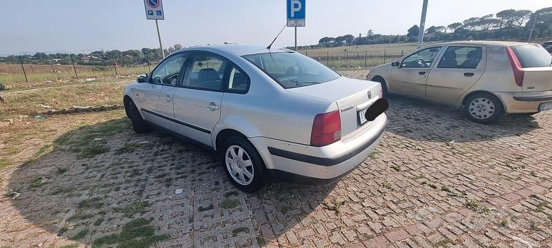 Usata VW Passat 150 CV (110 kW) 1998 Grigio Berlina