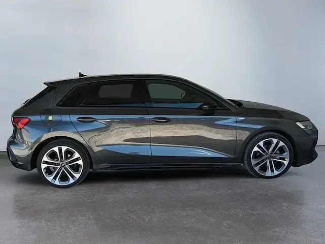 Usata Audi A3 S-Line 150 CV (110 kW) 2025 Grigio Berlina