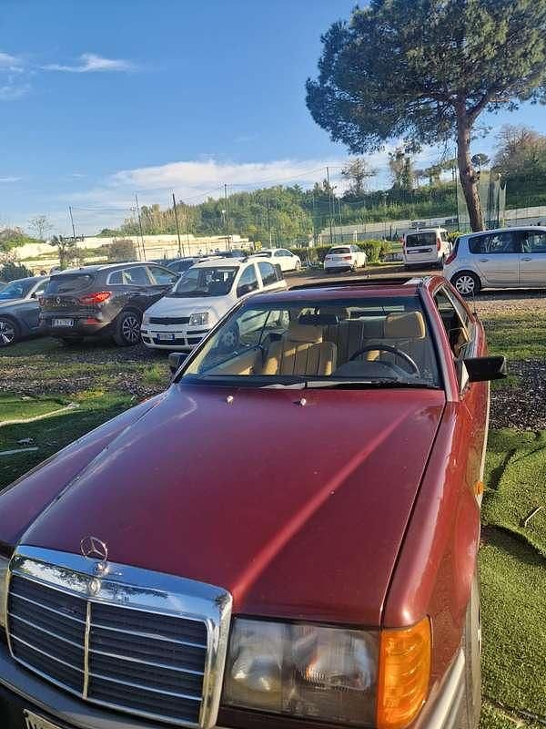 Usata Mercedes E230 136 CV (100 kW) 1991 Rosso Coupé