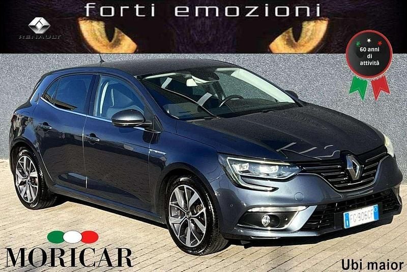 Grigio/blu Usata 2017 Renault Mégane IV Bose Edition Tre volumi | 10.800 € (Buon prezzo) - Immagine 1/4