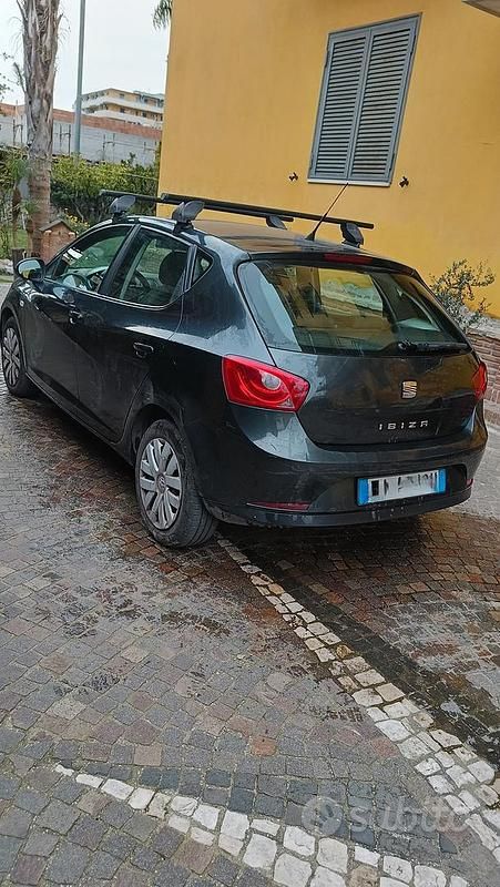Usata Seat Ibiza 90 CV (66 kW) 2010 Grigio Utilitaria
