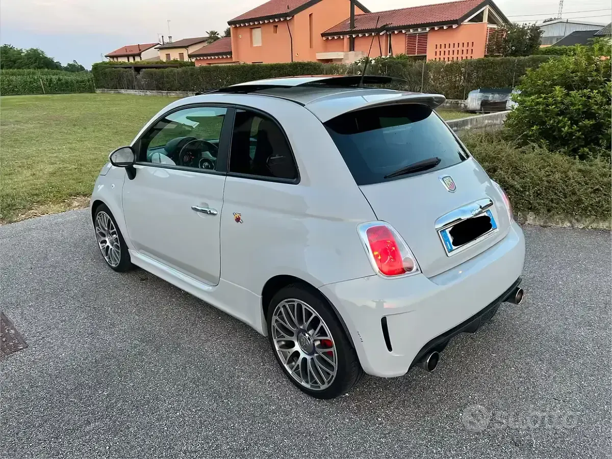 Usata Abarth 500 135 CV (99 kW) 2010 Berlina