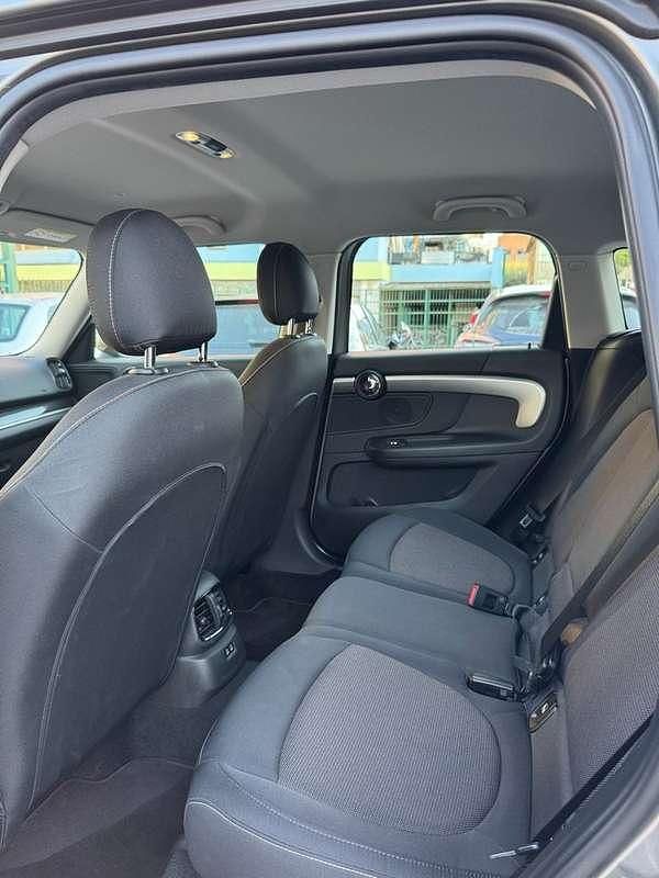 Usata Mini ONE Hype 102 CV (75 kW) 2020 Oro Utilitaria