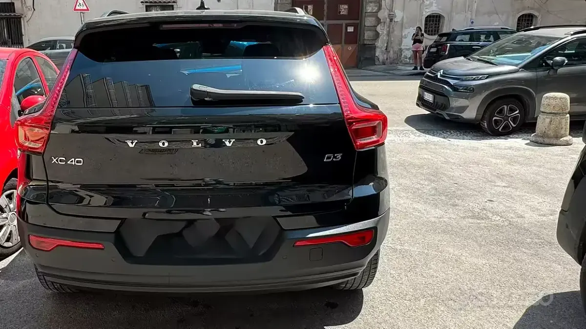 Usata Volvo XC40 150 CV (110 kW) 2019 Nero SUV