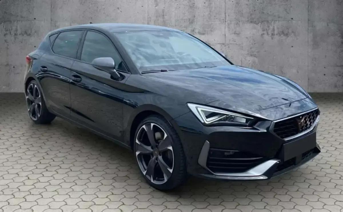 Usata Cupra Leon 245 CV (180 kW) 2022 Nero Monovolume