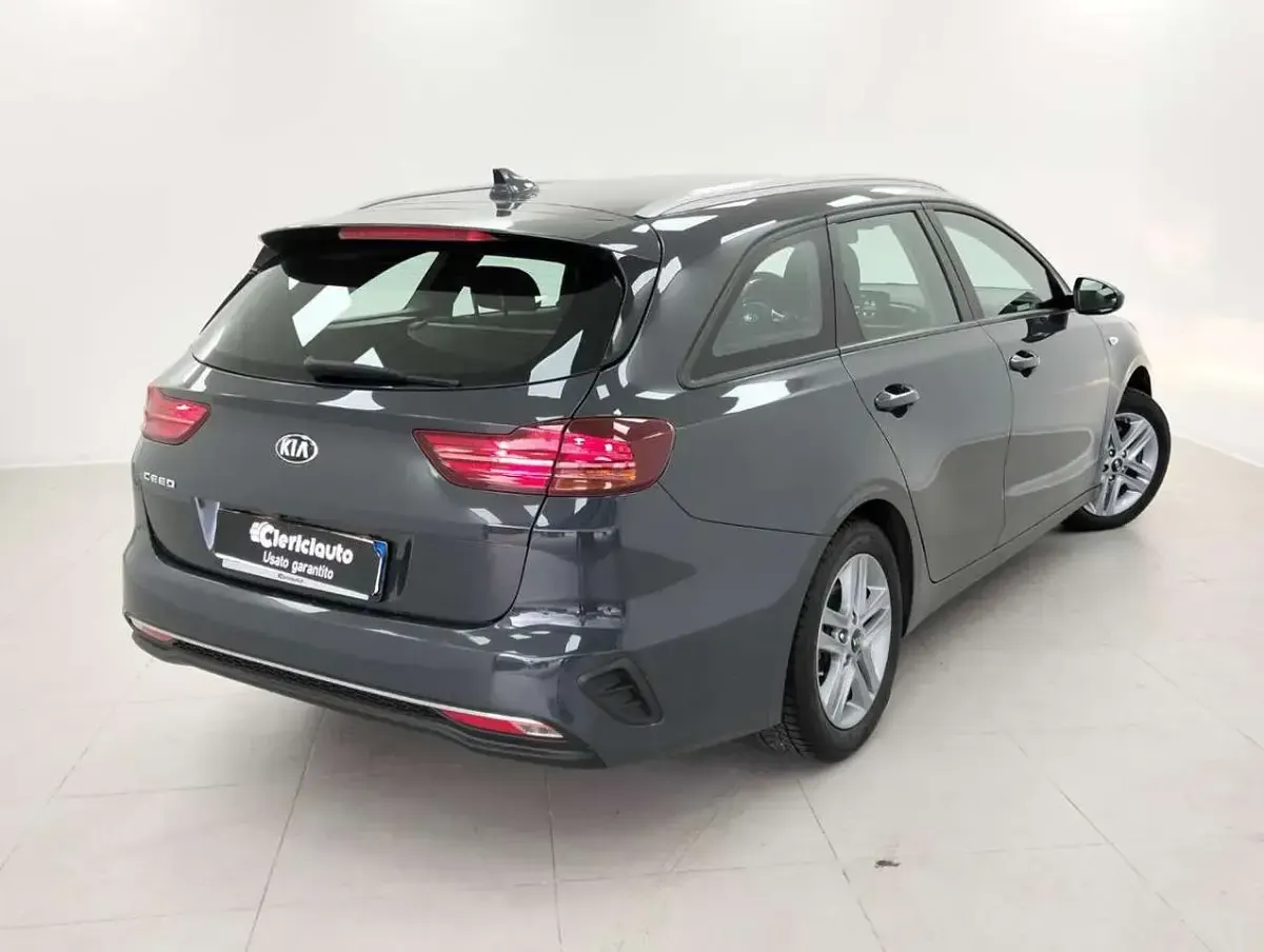 Usata Kia Ceed Sportswagon 99 CV (72 kW) 2019 Grigio Station wagon
