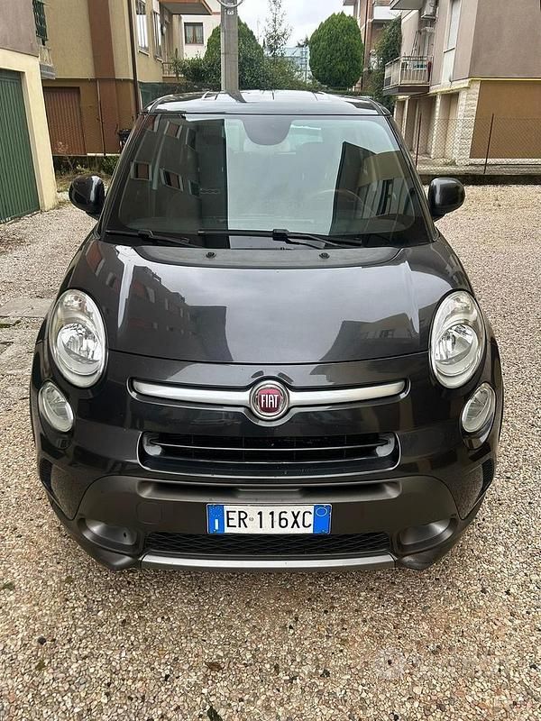 Usata Fiat 500L Trekking 85 CV (62 kW) 2013 Nero Monovolume