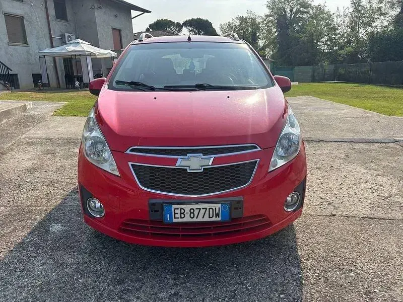Usata Chevrolet Spark 68 CV (50 kW) 2010 Rosso Utilitaria