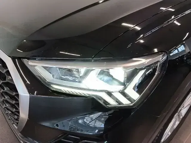 Usata Audi Q3 Sportback Business Plus 150 CV (110 kW) 2021 Nero SUV