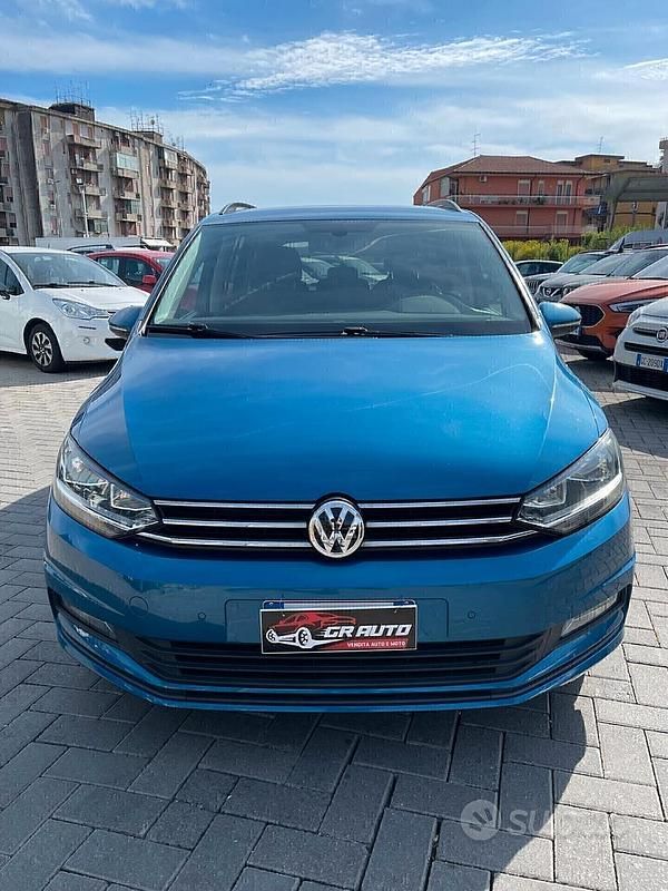 Usata VW Touran 115 CV (84 kW) 2017 Blu Monovolume